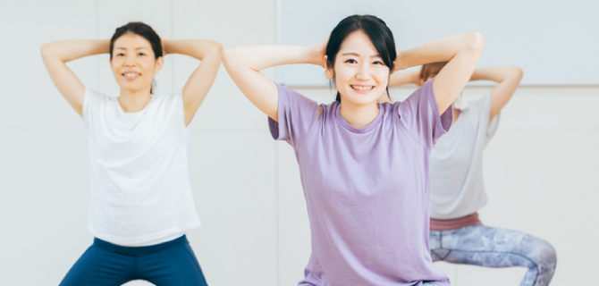 体幹トレーニングをする人